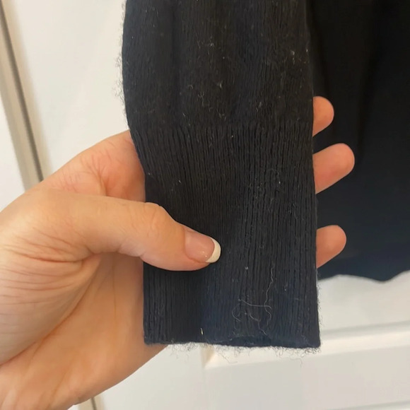 J. Crew Black V-neck sweater size xxs - Picture 3 of 7